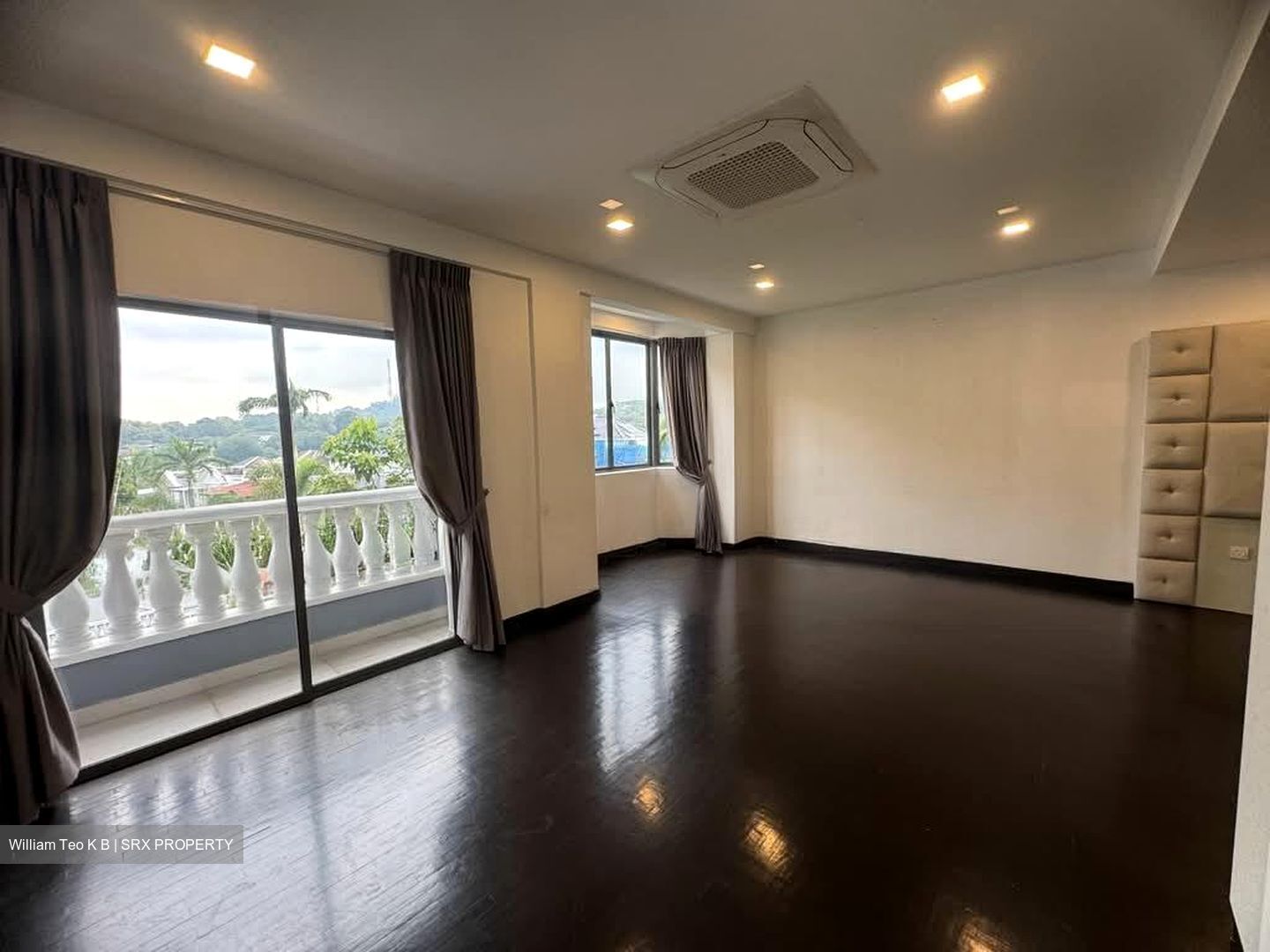 La Suisse (D11), Terrace #562062311
